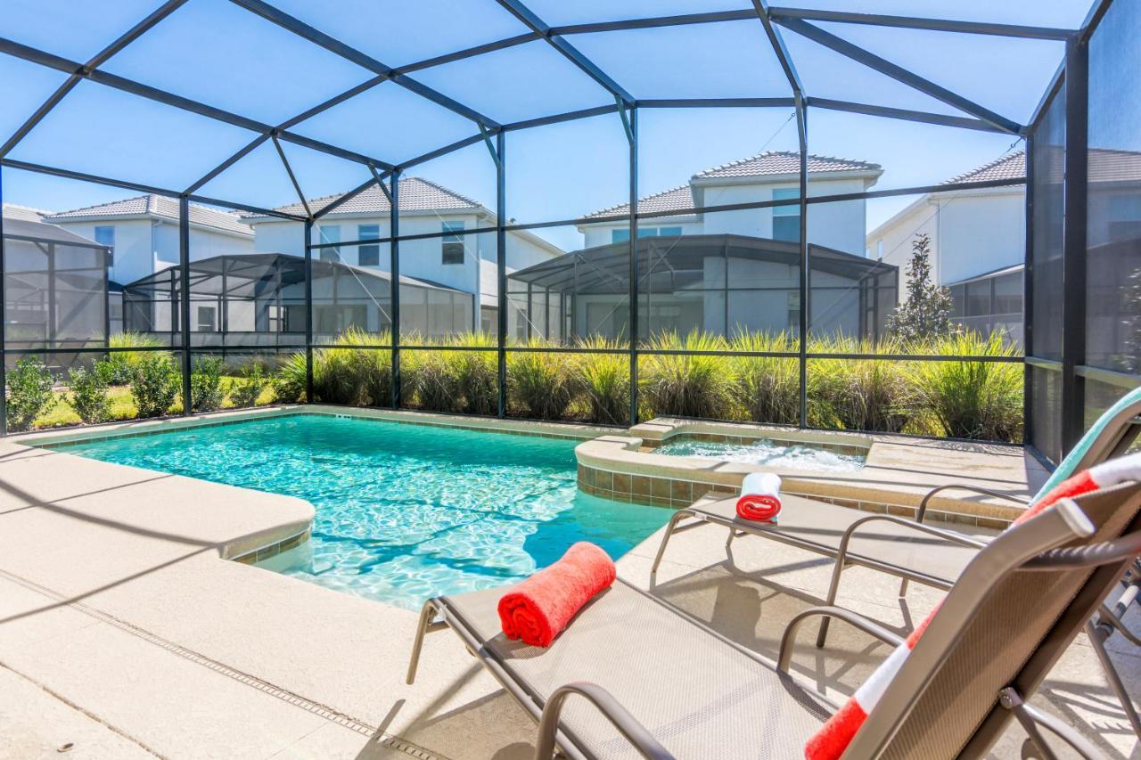 Enchanting Decor Home With Private Pool At Storey Lake Resort Sl4714 Kissimmee Exterior photo