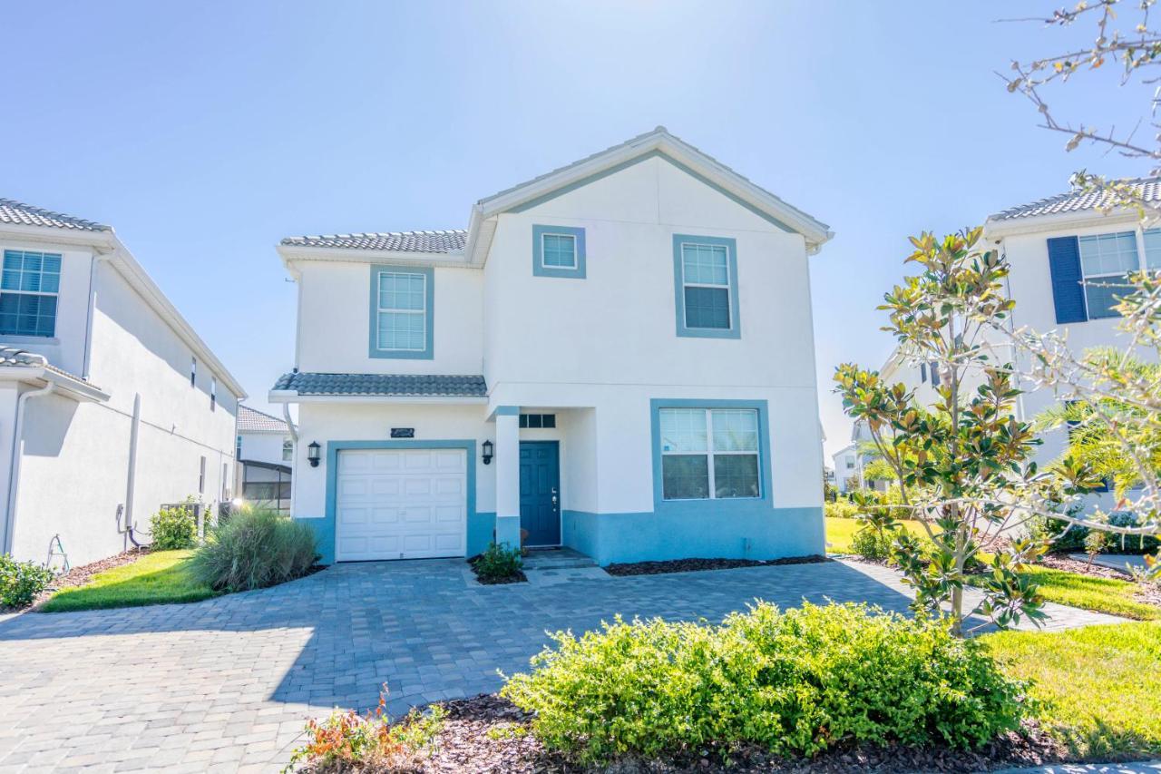 Enchanting Decor Home With Private Pool At Storey Lake Resort Sl4714 Kissimmee Exterior photo