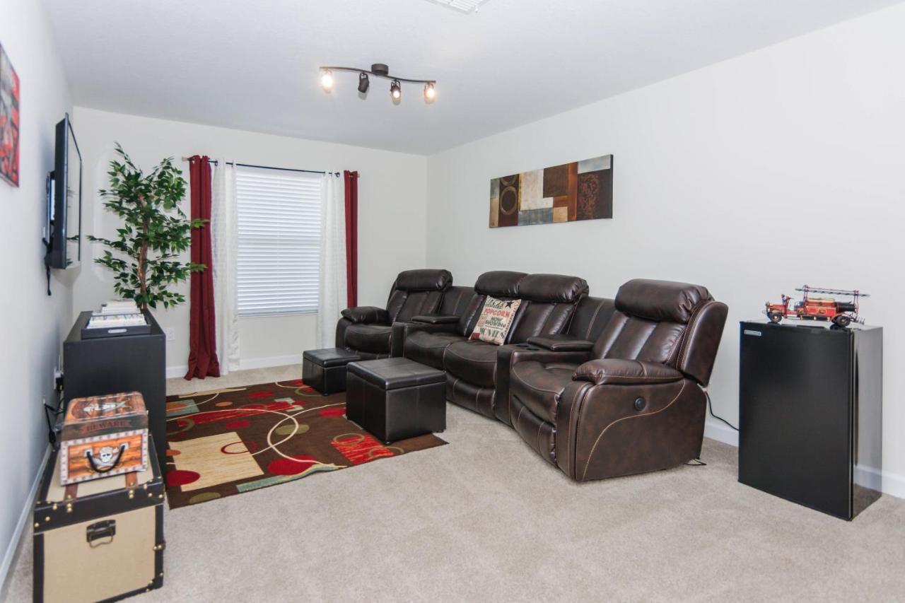 Enchanting Decor Home With Private Pool At Storey Lake Resort Sl4714 Kissimmee Exterior photo