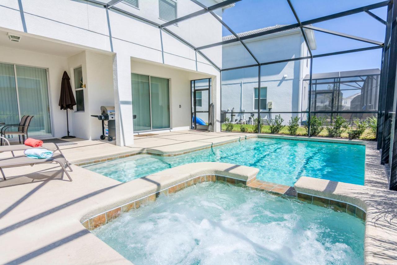 Enchanting Decor Home With Private Pool At Storey Lake Resort Sl4714 Kissimmee Exterior photo